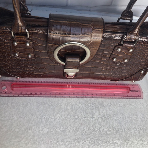 Brown Patent Leather Tote Handbag Purse LR Linear 12 Inches Long 6 Inches Tall - Picture 10 of 12